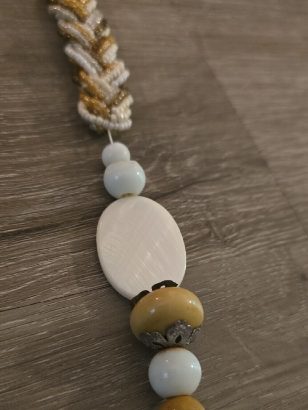 Stunning Bohemian Multi-Strand Seed Bead & Mother of Pearl Statement Necklace - Picture 6 of 8